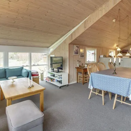 בית נופש Rikus - 900m From The Sea By Interhome *